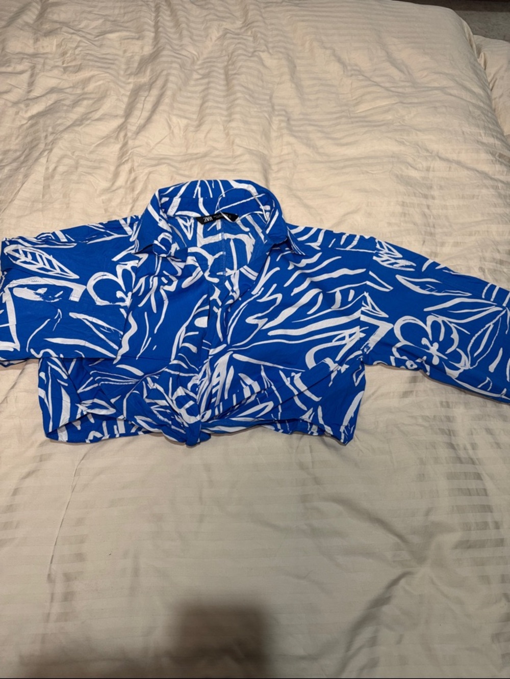 Zara Blue and White Cropped Tie-Front Shirt